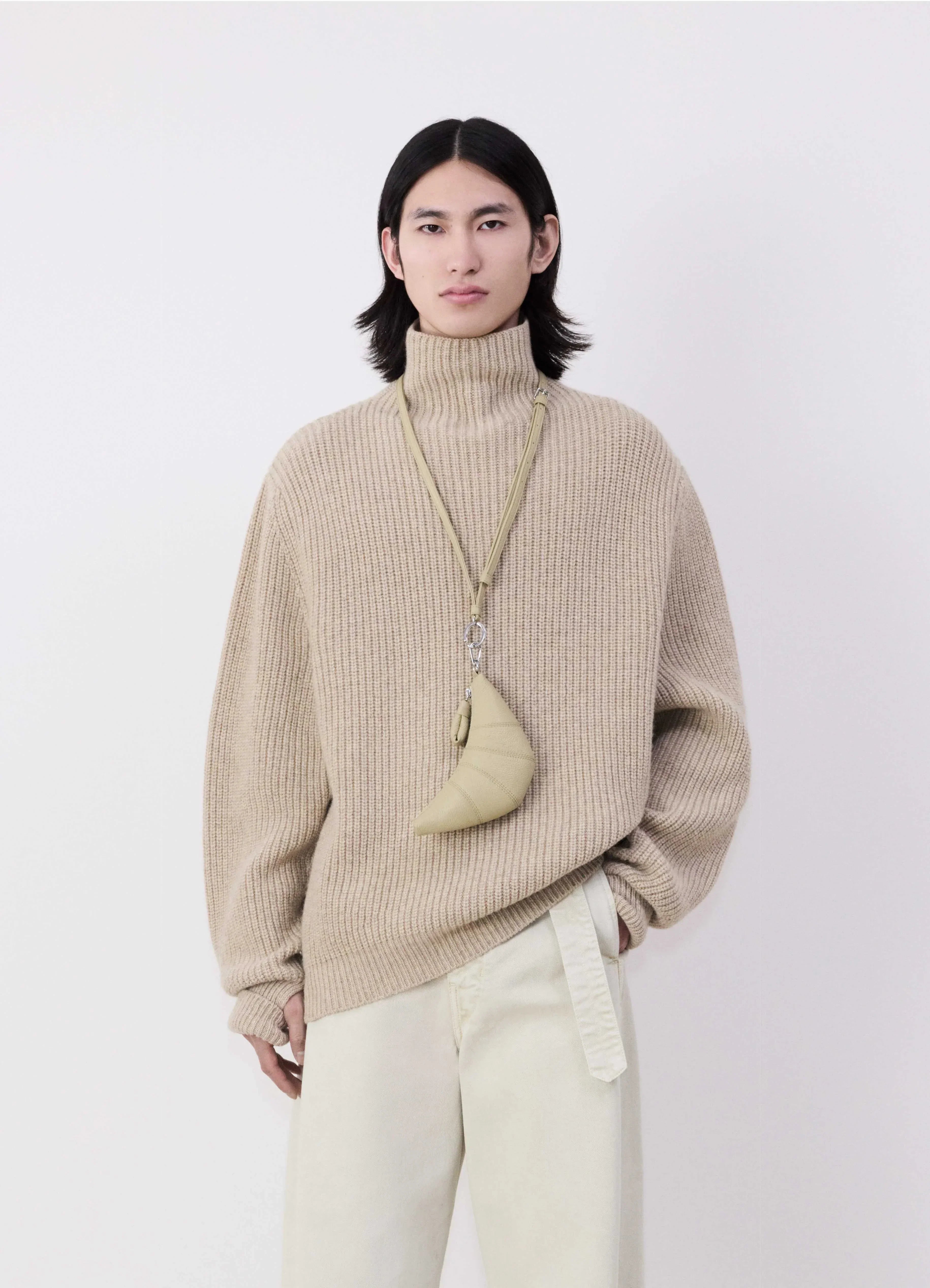 CROSS-BODY CROISSANT COIN PURSE